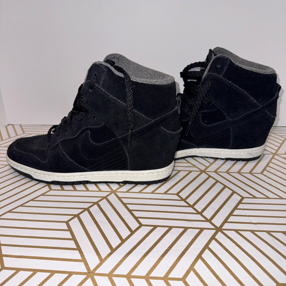 Nike Dunk Sky Hi hidden wedge suede sneakers - Picture 3 of 6